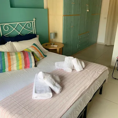 Dalla Nonna Apartment *