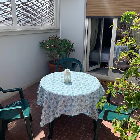 Dalla Nonna Apartment Bari